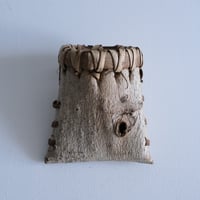 沢胡桃の一枚皮壁掛け(小)E