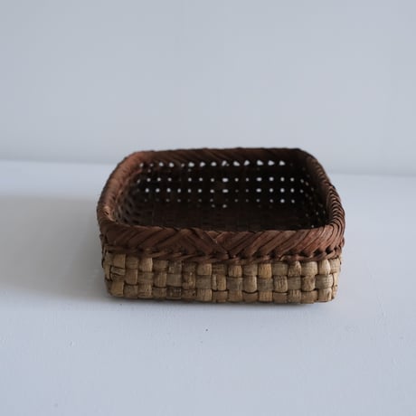 沢胡桃小物入れ籠大(市松）