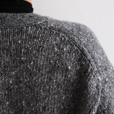 AURALEE / LOW-GAUGE HOMESPUN TWEED KNIT CARDIGAN(Lady's/TOP CHARCOAL）
