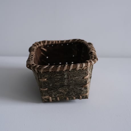 美山胡桃　箱(縁葛）