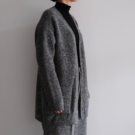 AURALEE / LOW-GAUGE HOMESPUN TWEED KNIT CARDIGAN(Lady's/TOP CHARCOAL）