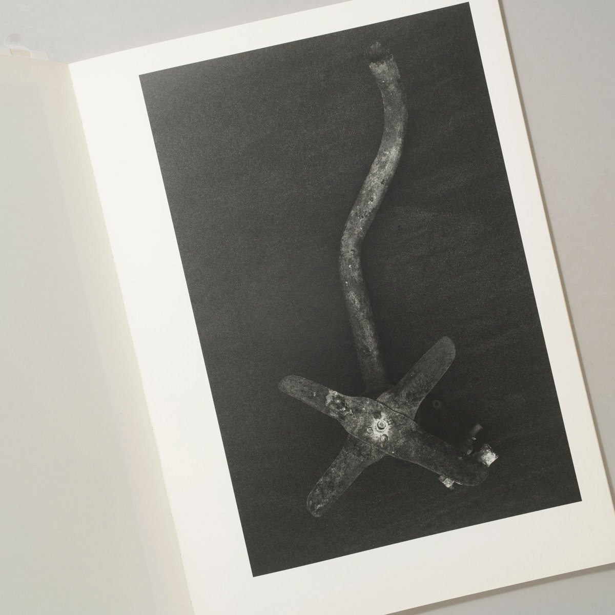 ON THE BEACH / 杉本博司（Hiroshi Sugimoto） | bookobs