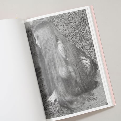 THE BLISS OF GIRLHOOD JAPAN EDITION / KRISTINA ROZHKOVA(クリスティーナ・ロシュコヴァ)