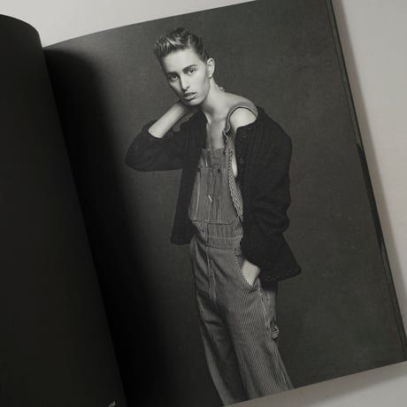 The Little Black Jacket Chanel’s Classic Revisited / Karl Lagerfeld(カール・ラガーフェルド)