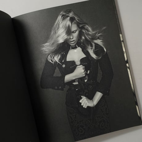The Little Black Jacket Chanel’s Classic Revisited / Karl Lagerfeld(カール・ラガーフェルド)