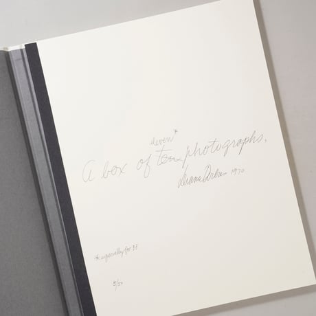 A BOX OF TEN PHOTOGRAPHS / Diane Arbus(ダイアン・アーバス)