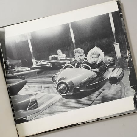 man and machine / Henri Cartier-Bresson(アンリ・カルティエ＝ブレッソン)