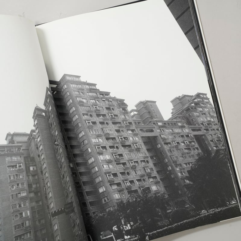 台北 Taipei 荒木経惟 写真集 アラーキー Nobuyoshi Araki 台北 / 荒木経惟(Nobuyoshi Araki) | bookobscura｜写真集専門書