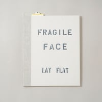 Fragile Face Lay Flat / Venetia Scott(ヴェネチア・スコット)