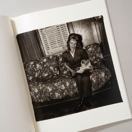 A BOX OF TEN PHOTOGRAPHS / Diane Arbus(ダイアン・アーバス)