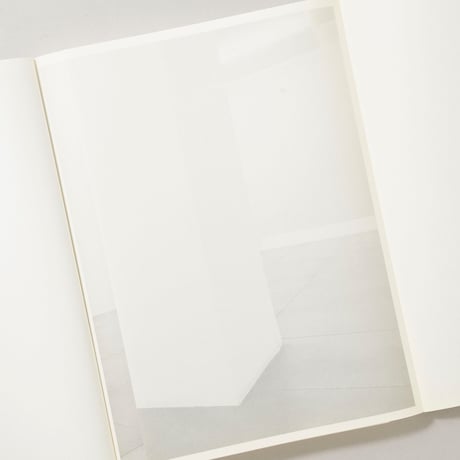 Floating Worlds / 横田大輔(Daisuke Yokota)、Max Pinckers(マックス・ピンカーズ)