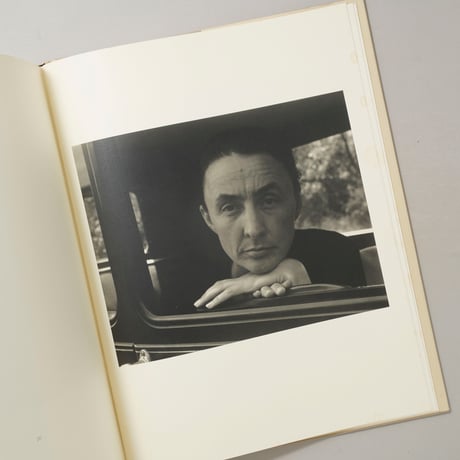 Georgia O'keeffe a Portrait by Alfred Stieglitz / Alfred Stieglitz (アルフレッド・スティーグリッツ)