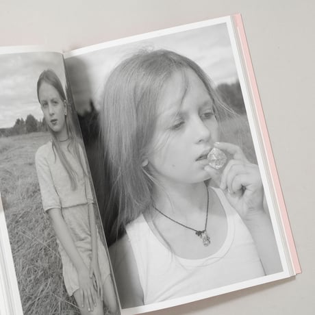 THE BLISS OF GIRLHOOD JAPAN EDITION / KRISTINA ROZHKOVA(クリスティーナ・ロシュコヴァ)