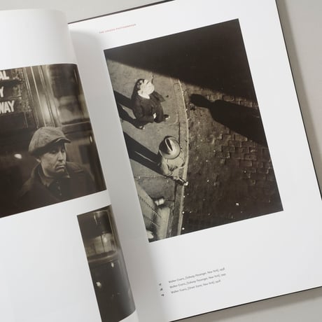 Exposed: Voyeurism, Surveillance, and the Camera Since 1870 / Sandra S. Phillips(サンドラ・S・フィリップス)