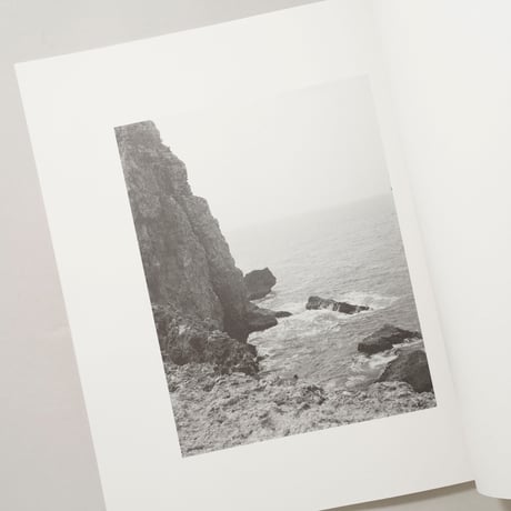 [新刊/New] 火曜日 / 富澤大輔(Daisuke Tomizawa)