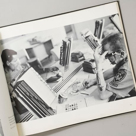 man and machine / Henri Cartier-Bresson(アンリ・カルティエ＝ブレッソン)