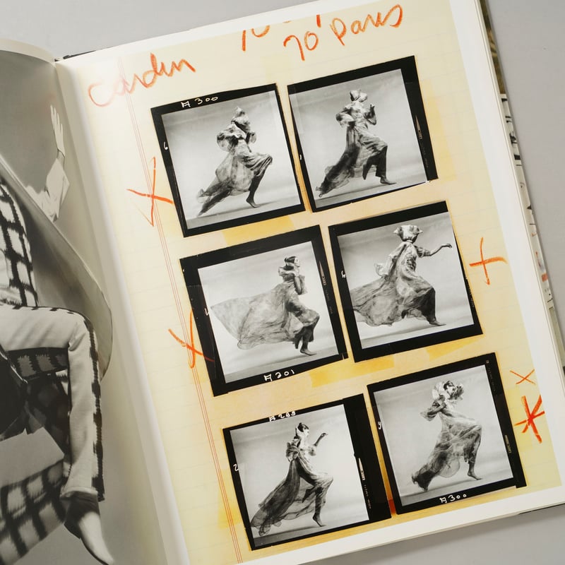CATEGORY ー Age | bookobscura｜写真集専門書店｜写真家による写真集の