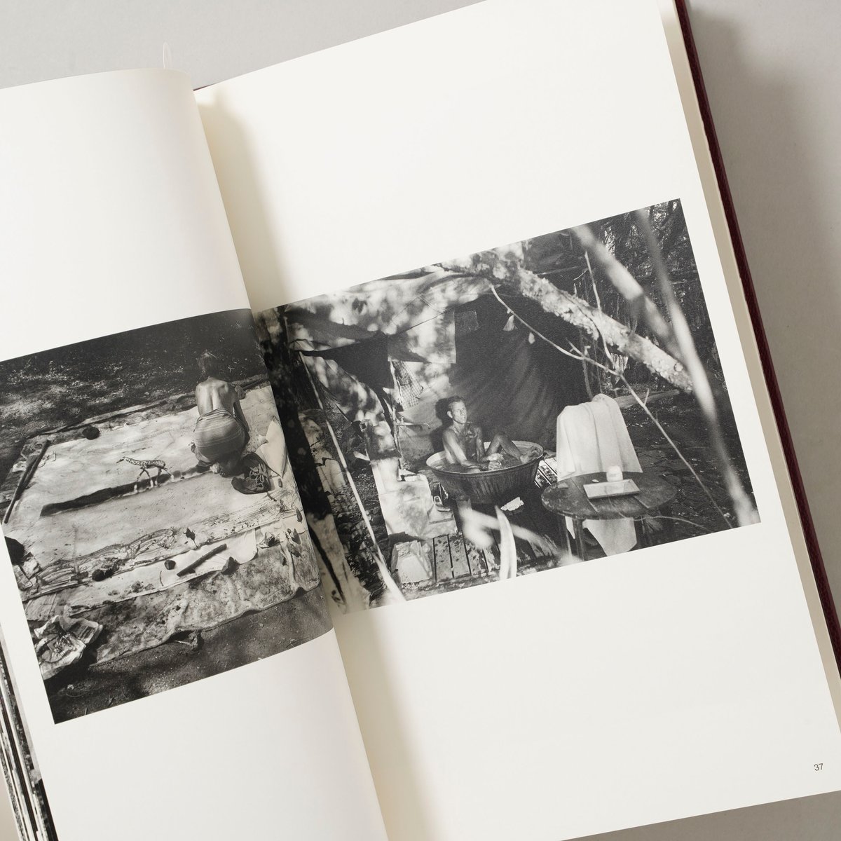 Scrapbooks from Africa and Beyond / Peter Beard(ピーター・ビアード