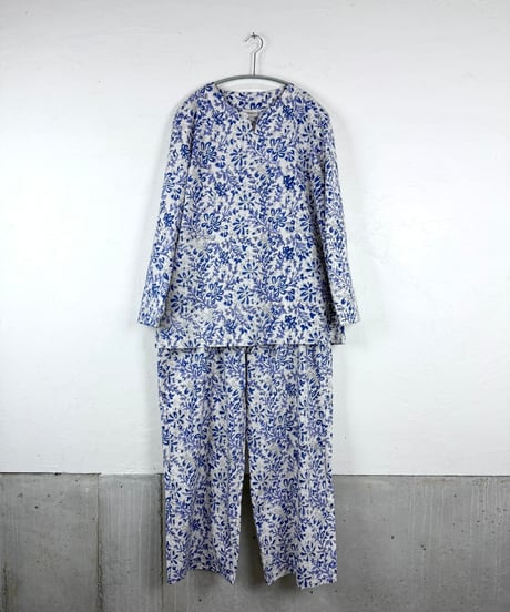 ハンドブロックプリント　パジャマセットーClematis Blue rainー