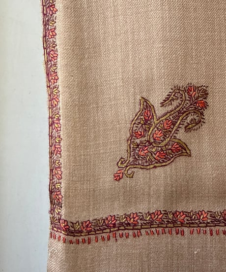 カディウール　手刺繍大判ストール