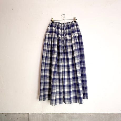 ルクツルのワイドパンツ ーコルカタカディー