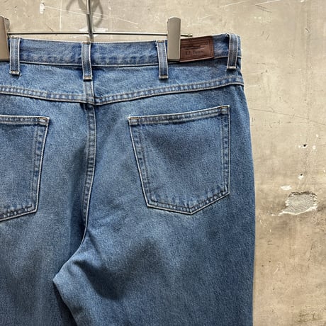 used L.L.BEAN CLASSIC FIT w36