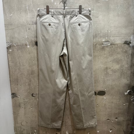 used L.L.BEAN PANTS w33