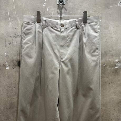 used L.L.BEAN PANTS w33
