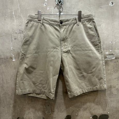 used DOCKERS SHORT PANTS