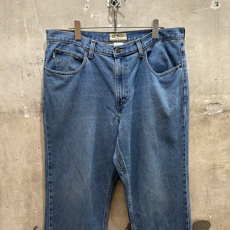 used L.L.BEAN CLASSIC FIT w36