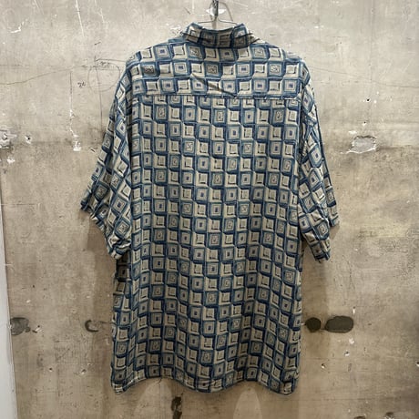 used PIERRE CARDIN SH