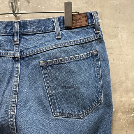 used L.L.BEAN CLASSIC FIT w35