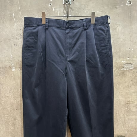 used L.L.BEAN NAVY PANTS w36