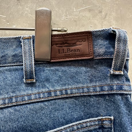 used L.L.BEAN CLASSIC FIT w36