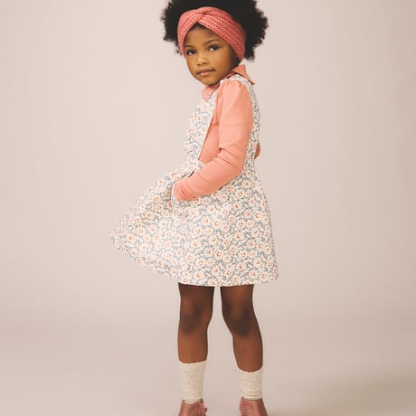 SOOR PLOOM / Tippi Pinafore, Mums Print - Powder