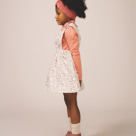 SOOR PLOOM / Tippi Pinafore, Mums Print - Powder
