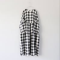 涼しい！しろくろワンピース〈大きめチェック〉【Cotton House Aya×ZIPANG】