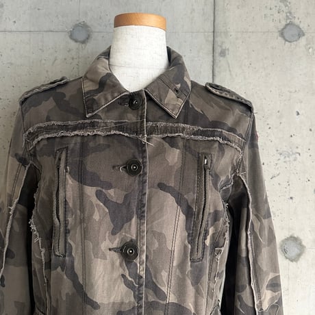 embroidery & camouflage patterned jacket