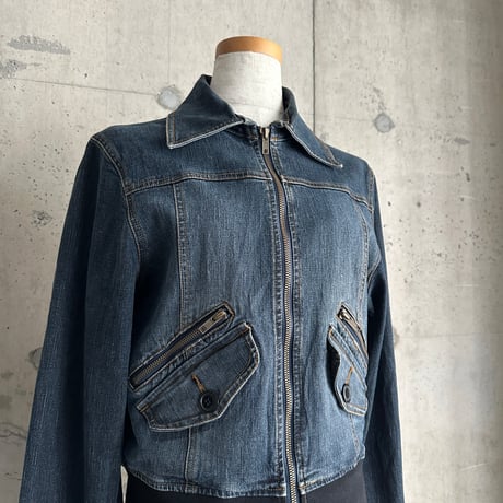 zip up denim jacket