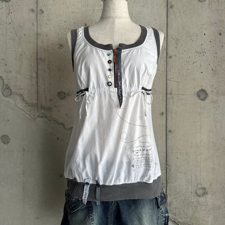 half zip up design sleeveless tops