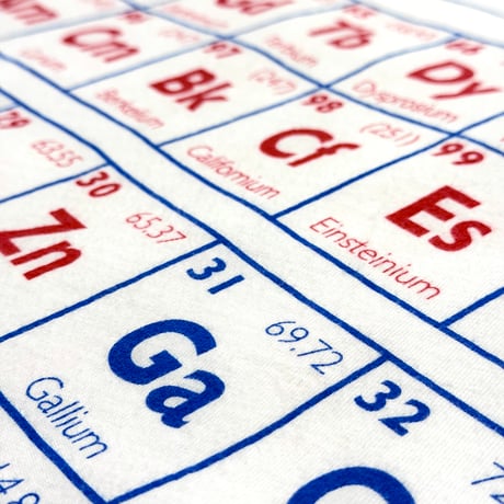00s periodic table print t-shirt
