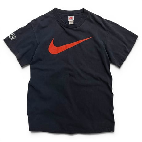 90s "NIKE" print t-shirt