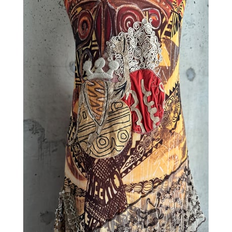 "SAVE THE QUEEN" batik patterned dress