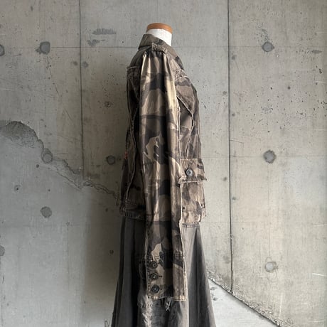 embroidery & camouflage patterned jacket