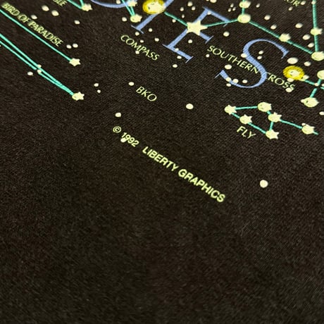 90s "HEAVENLY BODIES" print t-shirt