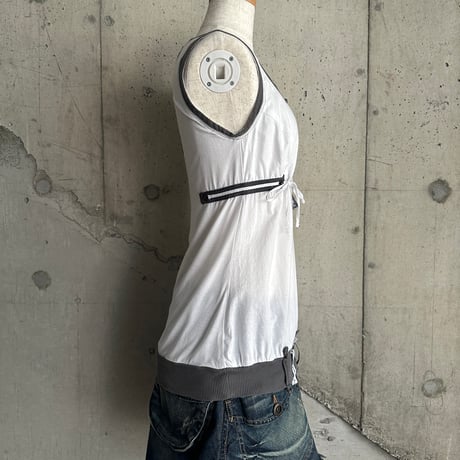 half zip up design sleeveless tops