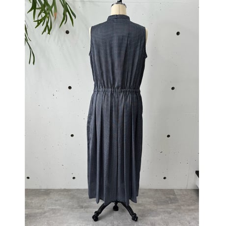 05 | SLEEVELESS SHIRT DRESS paragrid