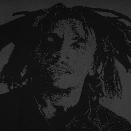 BOB MARLEY × POT MEETS POP NATTY DREAD KNITTED SWEATER (GRAY)｜ボブ・マーリー × ポットミーツポップ ニットセーター（グレー）