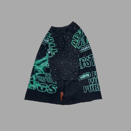 FIRST ROW ABOVE ALL THINGS NOCTURNAL FLIGHT CROPPED TEE (Black)｜ファーストロウ アバブ オール フライト クロップド ティー（ブラック）