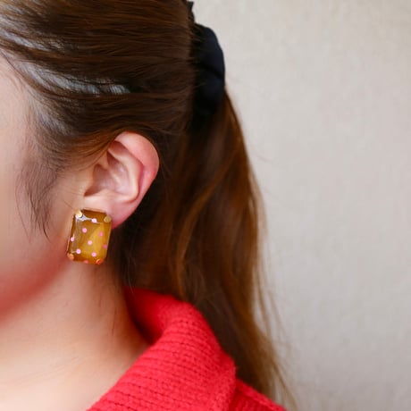 【nikori】　cubic dot　ピアス